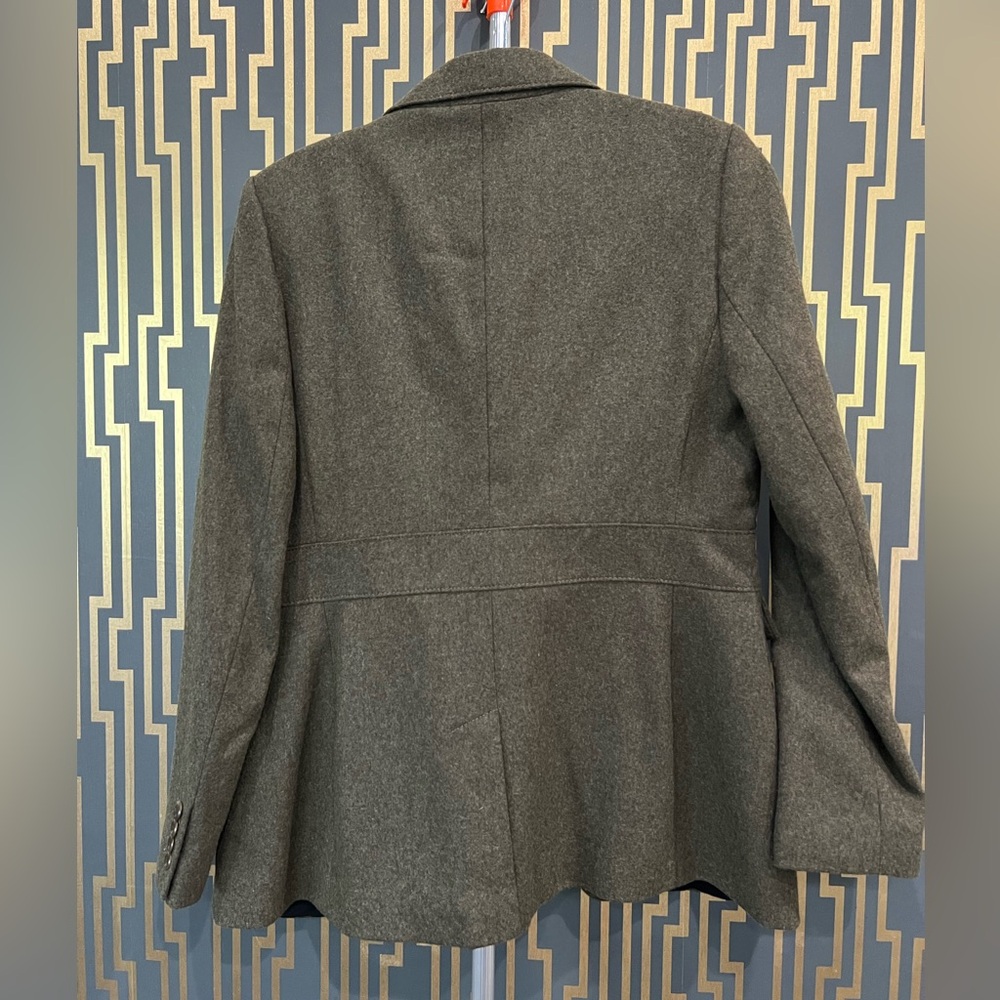 NWT BANANA REPUBLIC SUIT - Picture 4 of 6